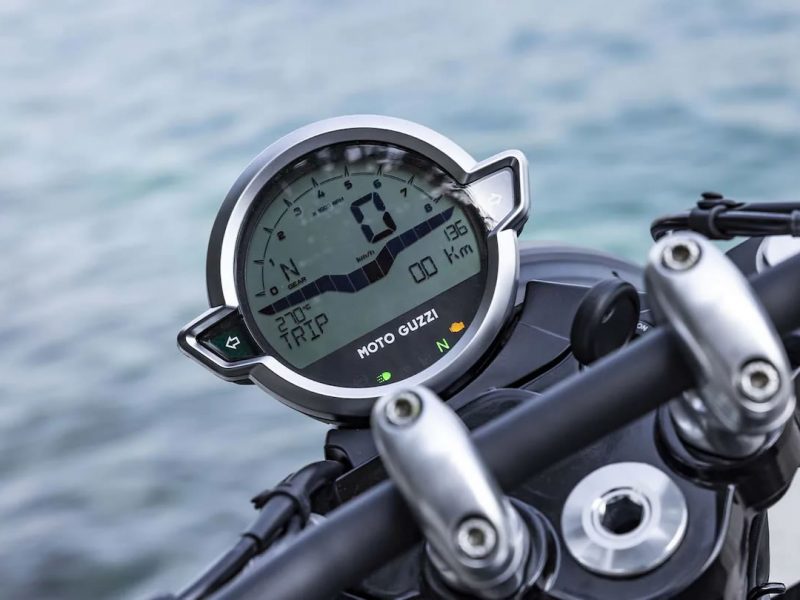 V9 Bobber galeria 04